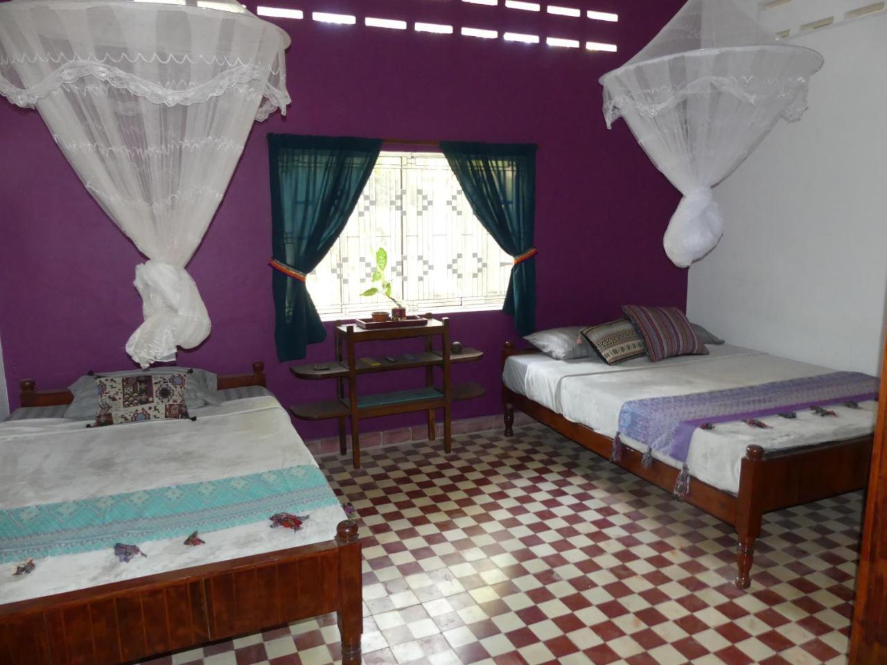 The Playground Bed & Breakfast Кампот Екстериор снимка