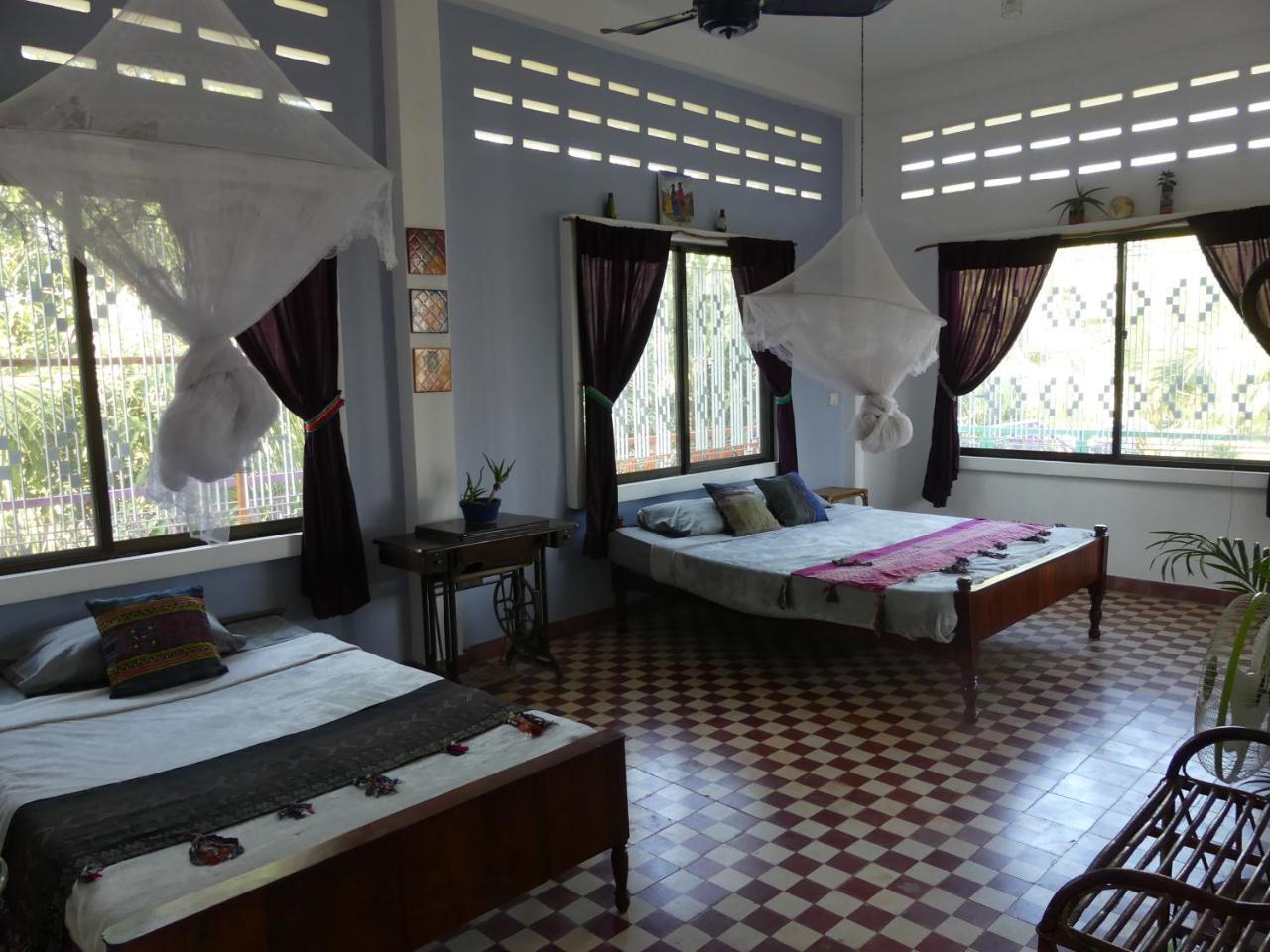 The Playground Bed & Breakfast Кампот Екстериор снимка
