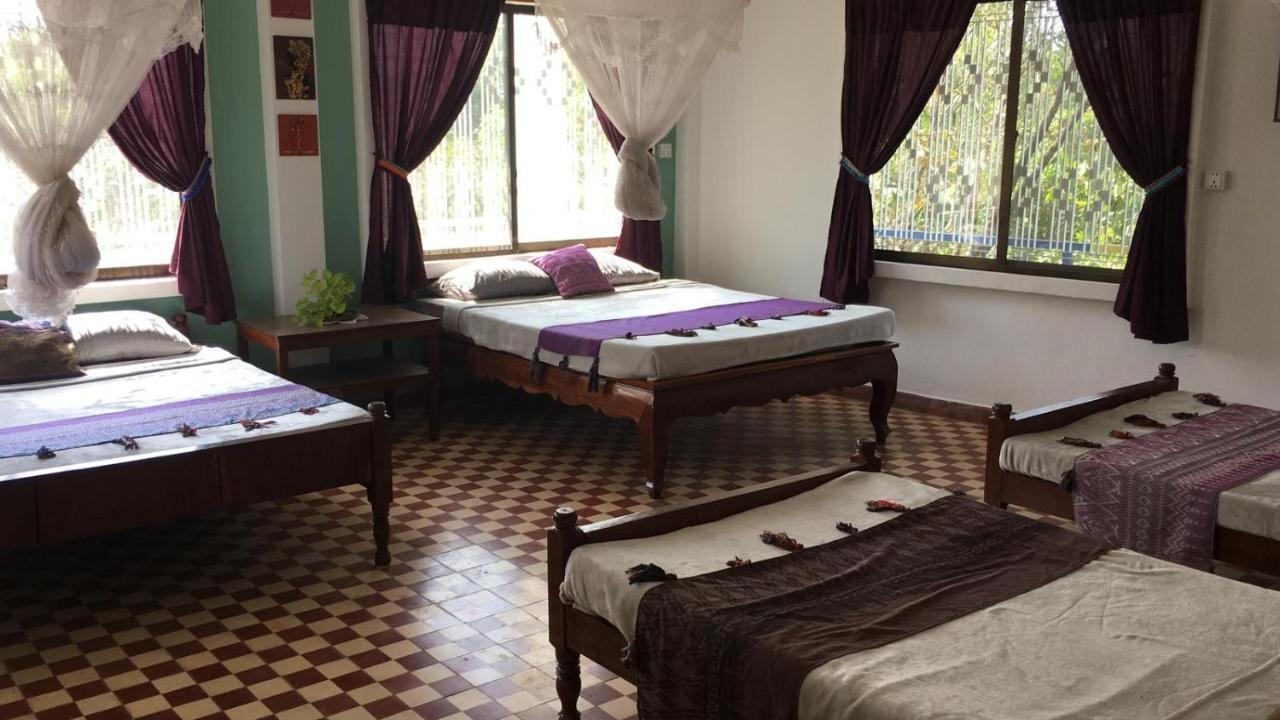 The Playground Bed & Breakfast Кампот Екстериор снимка