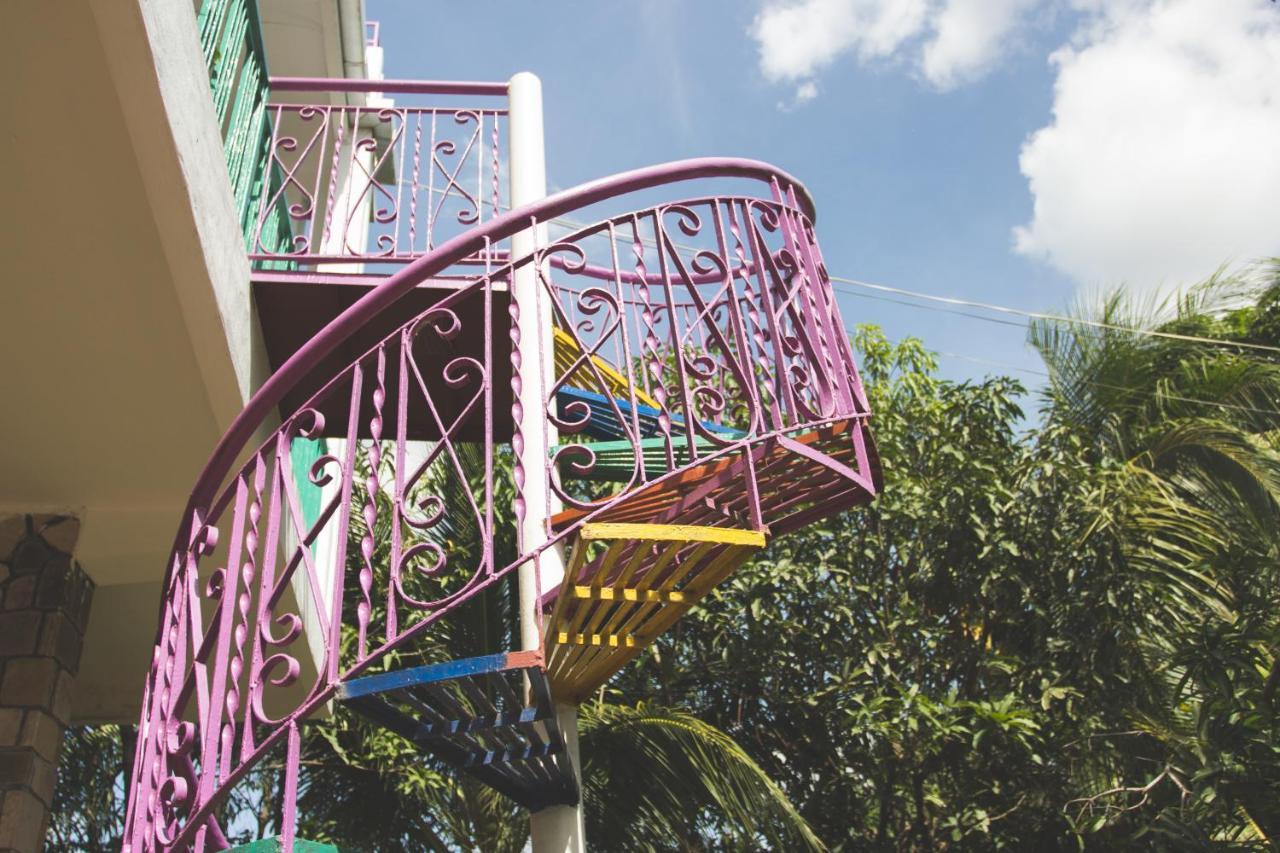 The Playground Bed & Breakfast Кампот Екстериор снимка